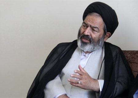 حجت الاسلام نواب: وحدت کلمه پیروزی به بار می آورد/ عالم الجزایری: اربعین رمز جاودانگی مسلمانان است