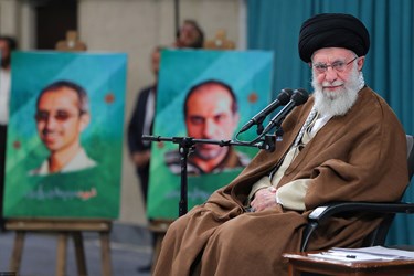 دیدار نخبگان و استعدادهای برتر علمی با رهبر انقلاب/ 25 مهر 1402