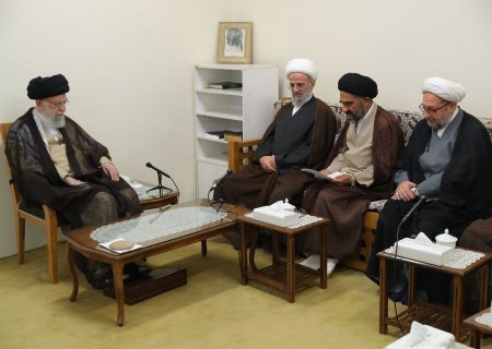 دیدار دست‌اندرکاران بزرگداشت آیت‌الله ناصری با مقام معظم رهبری