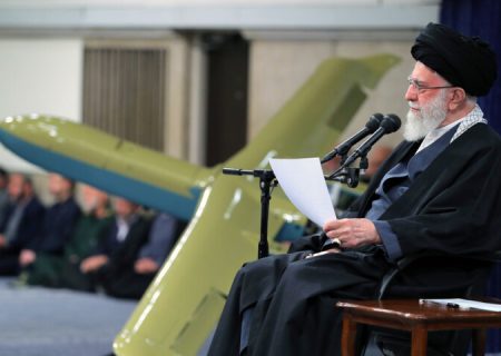 مقام معظم رهبری : خواص برای انتخابات پرشور نقش ایفا کنند
