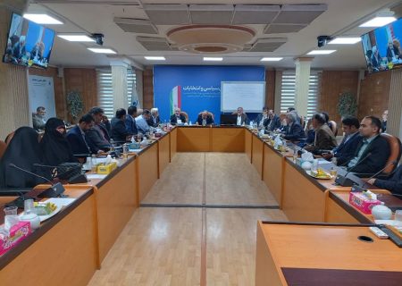 نشست مشترک اعضای شورای سیاستگذاری جبهه مردمی ایران قوی با نامزدهای راه یافته به دور دوم دوازدهمین دوره مجلس شورای اسلامی شهر تهران برگزار شد