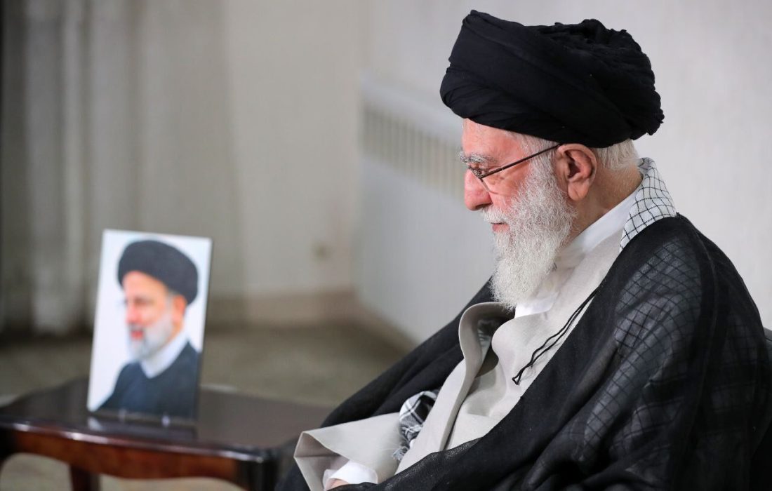 تشییع باشکوه شهدا نشان داد که ملت ایران زنده است